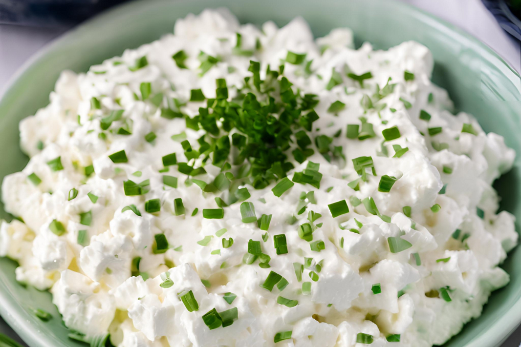 Amish-Inspired Cottage Cheese Dip