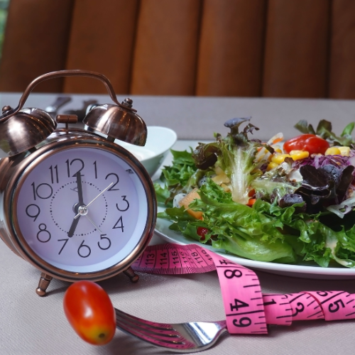 Intermittent Fasting: Benefits for Weight Loss, Blood Sugar Control, and How to Align with the Betr Method